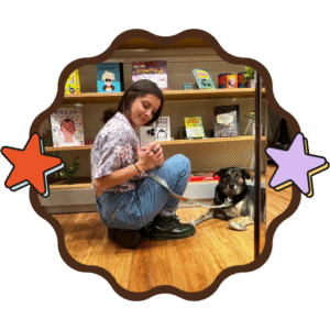 Karla, creadora de English with Karla, enseñando inglés para mujeres latinas con un enfoque emocional y práctico